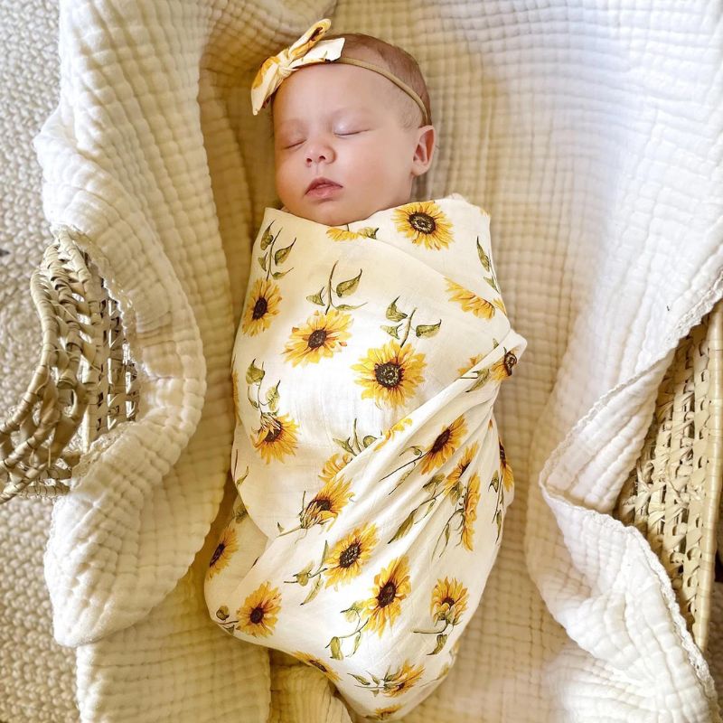 lange-bébé-tournesol-confortable-et-douillet